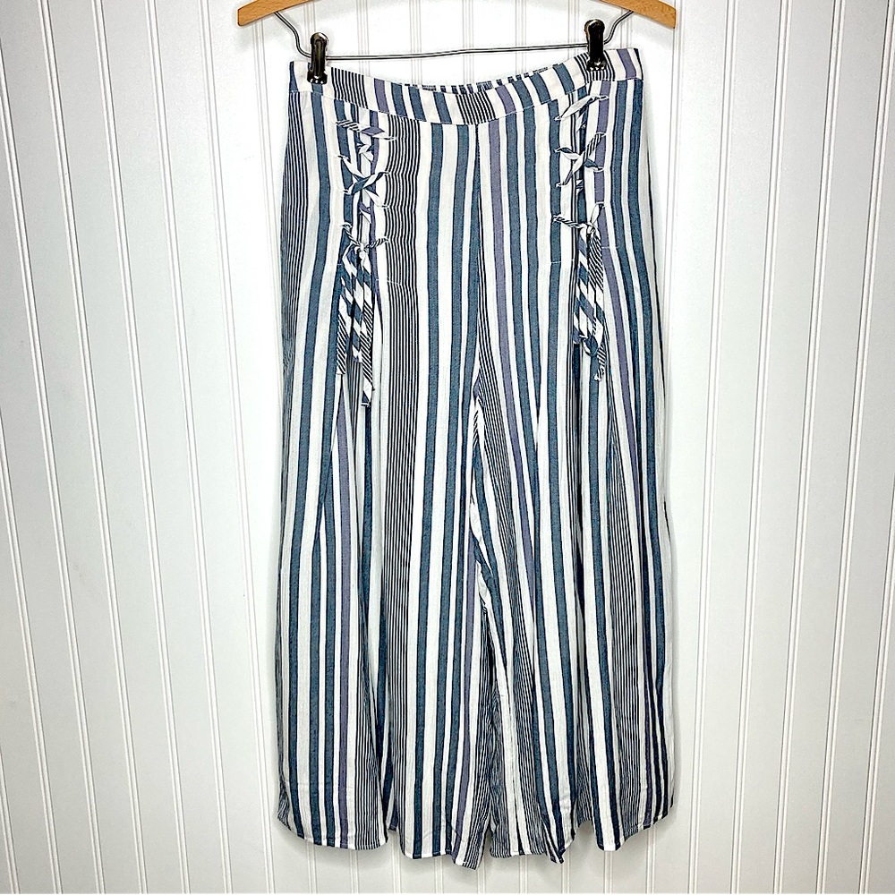 American Eagle Blue White Striped Lined Cropped Flowy Pants Small Viscose Beach